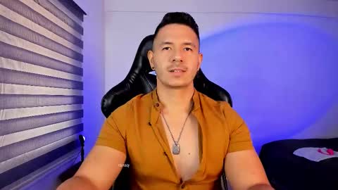 Snapshot of ransoj chatting on 10/21/25, 03:13 Jonas online show from 10/21/25, 03:13