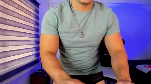 Snapshot of ransoj chatting on 10/22/25, 02:06 Jonas online show from 10/22/25, 02:06