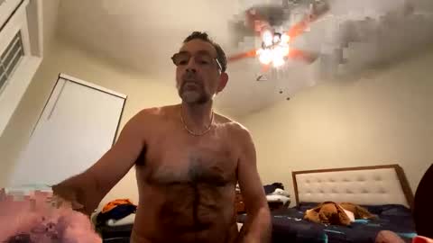 Snapshot of ranuzzi26 chatting on 12/22/25, 07:49 ranuzzi26 online show from 12/22/25, 07:49