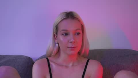 Snapshot of rany_thompson chatting on 04/05/26, 02:25 Rany Thompson online show from 04/05/26, 02:25