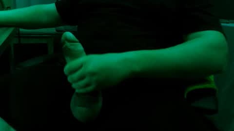 Snapshot of rapaces49 chatting on 09/30/25, 03:28 Raptor online show from 09/30/25, 03:28