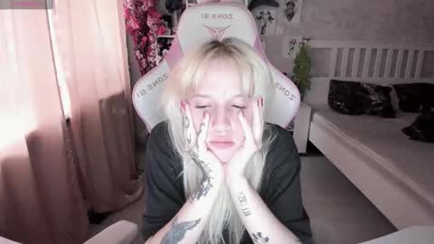 Rapunzel online show from 09/13/25, 02:06