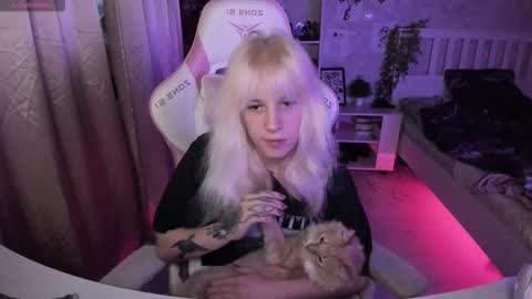 Rapunzel online show from 11/26/25, 01:23