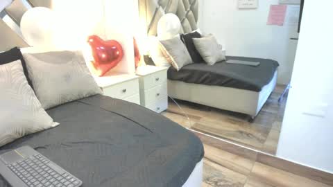 Raquel Moore  online show from 02/21/26, 05:25