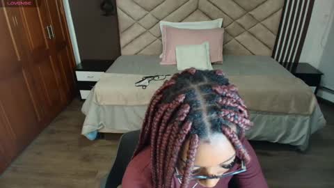 Raquel online show from 02/18/25, 11:44