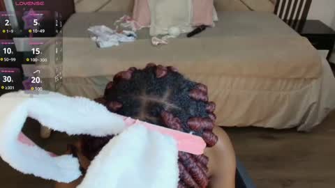 Raquel online show from 03/09/25, 02:43