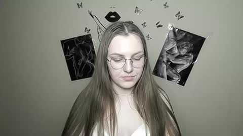 Snapshot of raspberry0101 chatting on 01/28/25, 10:45 raspberry0101 online show from 01/28/25, 10:45