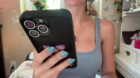 Snapshot of rasphberryclemmi chatting on 07/08/26, 05:28 rashberrybussy online show from 07/08/26, 05:28