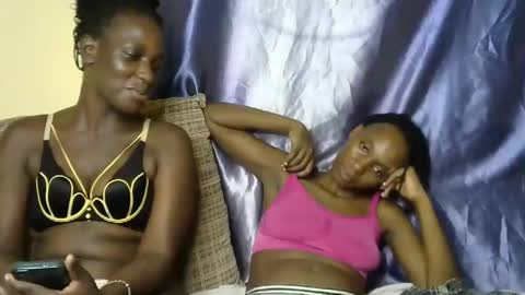 Snapshot of rasta_berry chatting on 02/09/25, 08:13 rasta online show from 02/09/25, 08:13