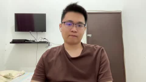 randomnaut online show from 02/18/25, 03:21