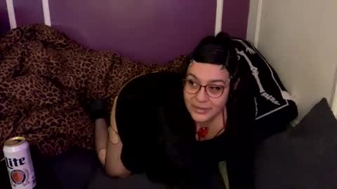 Snapshot of rattlesnakebitch chatting on 11/29/25, 04:48 Rattlesnake Bitch 666 online show from 11/29/25, 04:48