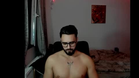 Snapshot of raulmaxel chatting on 02/05/26, 05:28 RaulMaxel online show from 02/05/26, 05:28