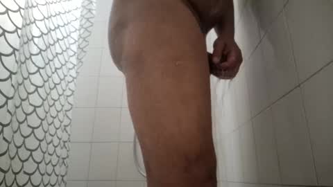 Snapshot of rauw chatting on 11/03/25, 12:17 rauw online show from 11/03/25, 12:17