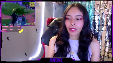 Snapshot of rav3nx_ chatting on 10/22/25, 02:23 online show from 10/22/25, 02:23