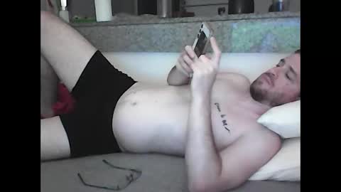 Snapshot of raven_87 chatting on 04/14/26, 12:38 Raven online show from 04/14/26, 12:38