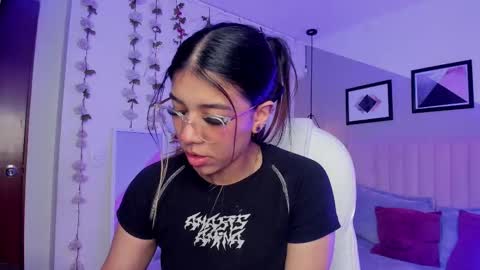 Raven online show from 09/19/25, 04:36