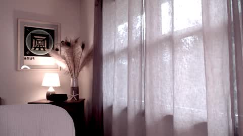 Snapshot of raven_feathers chatting on 10/20/25, 02:50 Roxanneredlight59 online show from 10/20/25, 02:50