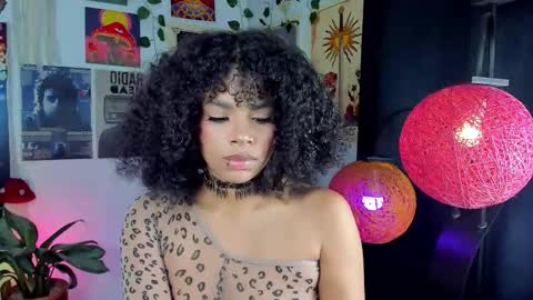 Snapshot of raven_luv chatting on 12/02/25, 12:49 raven online show from 12/02/25, 12:49