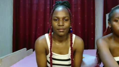 Snapshot of raven_luxe chatting on 02/21/26, 06:36 Raven online show from 02/21/26, 06:36