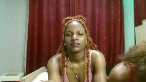 Snapshot of raven_luxe chatting on 03/25/26, 03:29 Raven online show from 03/25/26, 03:29