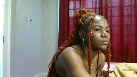 Snapshot of raven_luxe chatting on 03/30/26, 04:35 Raven online show from 03/30/26, 04:35