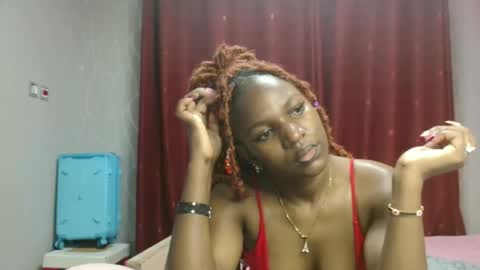 Snapshot of raven_luxe chatting on 04/04/26, 03:31 Raven online show from 04/04/26, 03:31