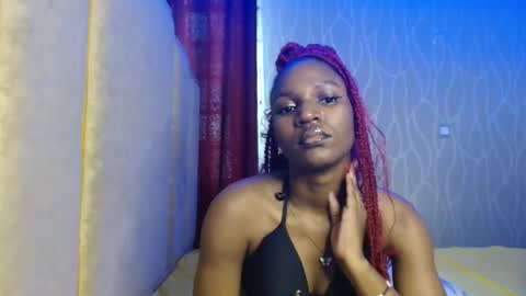 Snapshot of raven_luxe chatting on 04/30/26, 01:06 Raven online show from 04/30/26, 01:06