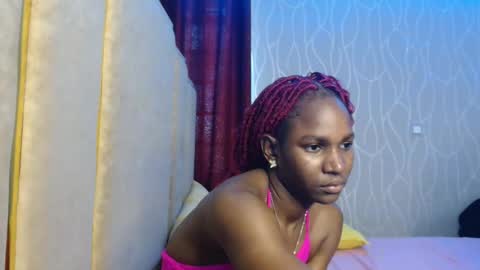 Snapshot of raven_luxe chatting on 05/16/26, 10:58 Raven online show from 05/16/26, 10:58
