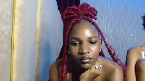 Snapshot of raven_luxe chatting on 05/19/26, 07:31 Raven online show from 05/19/26, 07:31