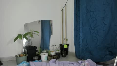 Snapshot of raven_rouge chatting on 03/12/25, 07:57 gata online show from 03/12/25, 07:57