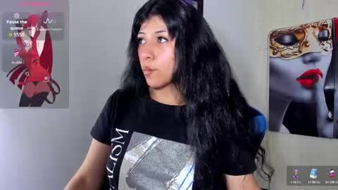 Snapshot of raven_rouge chatting on 09/11/25, 04:23 gata online show from 09/11/25, 04:23