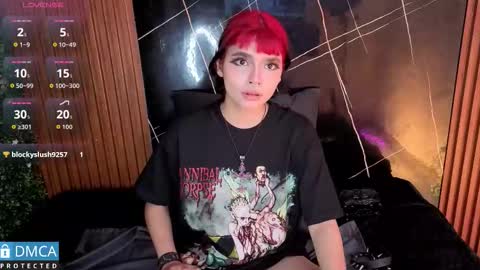 raven_rox_ online show from 12/20/25, 02:29