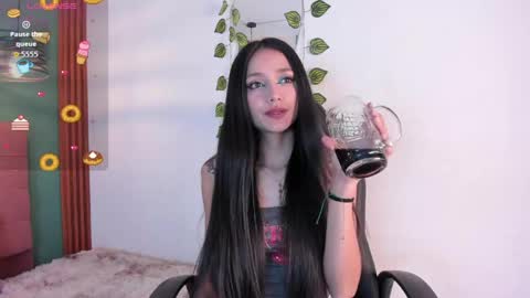 Snapshot of raven_smith_ chatting on 05/15/26, 07:04 raven_smith_ online show from 05/15/26, 07:04