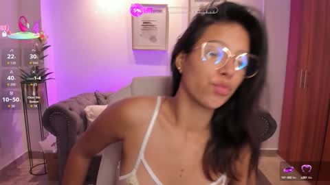 Snapshot of raven_stonee chatting on 09/11/25, 03:17 Raven online show from 09/11/25, 03:17