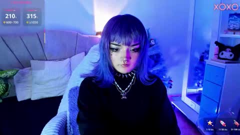 Snapshot of ravencollen chatting on 12/03/25, 08:51 ravencollen online show from 12/03/25, 08:51