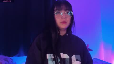 Snapshot of ravendark_666 chatting on 11/30/25, 04:27 Raven online show from 11/30/25, 04:27