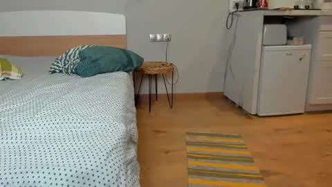 Raveneusbiter online show from 02/11/26, 11:43