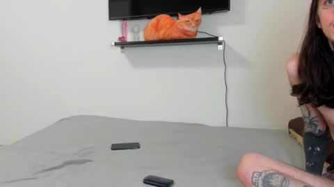 Raveneusbiter online show from 02/16/26, 09:33