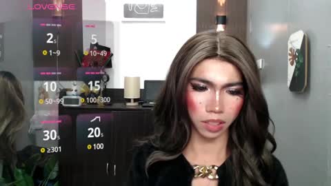 ravennaxx online show from 02/17/25, 09:30