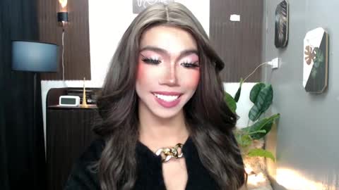 ravennaxx online show from 02/21/25, 12:06