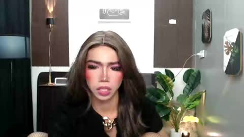 ravennaxx online show from 02/22/25, 04:40