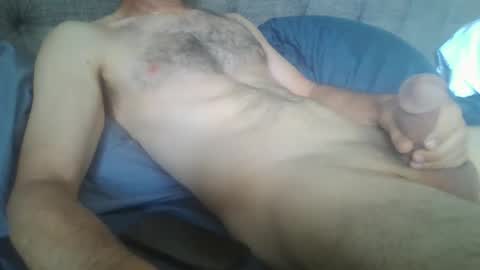 Snapshot of ravenscock chatting on 04/21/26, 01:50 HotMAGNUMdad online show from 04/21/26, 01:50