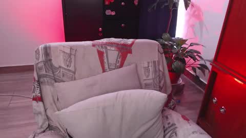 raventh_ online show from 10/16/25, 02:29