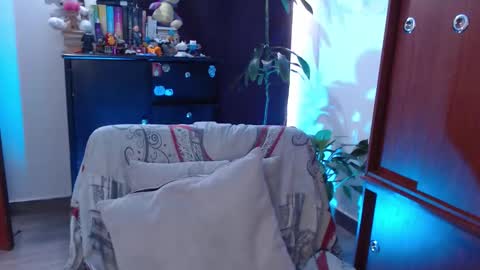 raventh_ online show from 10/20/25, 03:01