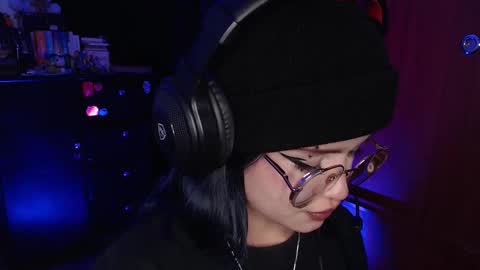 raventh_ online show from 12/17/25, 02:06