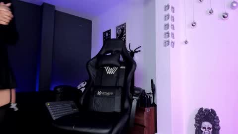 Raven Witch online show from 01/10/26, 06:20