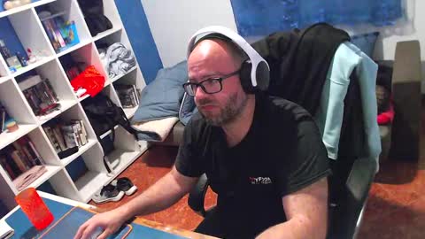 ravingr3d3 online show from 05/09/26, 11:10