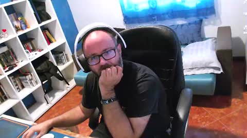 Snapshot of ravingr3d3 chatting on 07/14/26, 10:43 ravingr3d3 online show from 07/14/26, 10:43