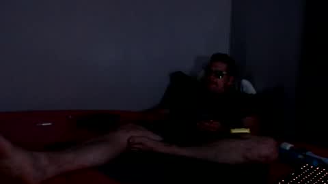 Snapshot of rawdawgdaddy420 chatting on 11/17/25, 09:04 rawdawgdaddy420 online show from 11/17/25, 09:04