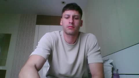 Snapshot of rawdr3 chatting on 05/19/26, 10:43 rawdr3 online show from 05/19/26, 10:43